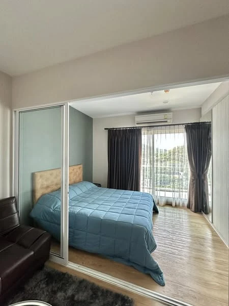 For sale: The Zea Sriracha, a lovely room on the 13th floor, in a great location, fully equipped with all the amenities. Don't miss out!
