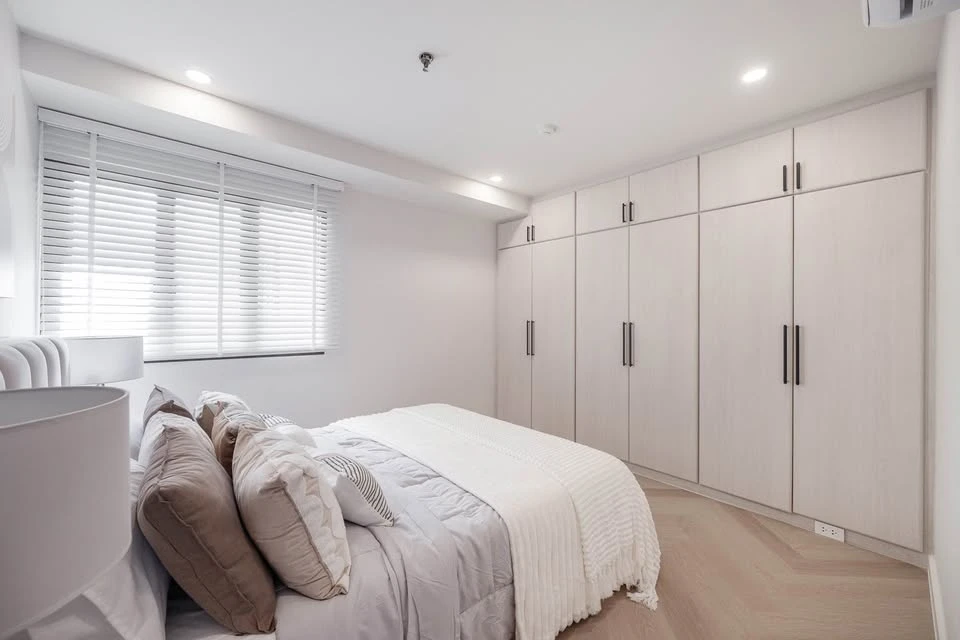 For sale: TOP VIEW TOWER Sukhumvit 59, 21st floor, good view, beautiful plan, perfect usable space, each room is not cramped, hurry up and grab it!