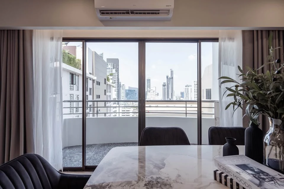 For sale: TOP VIEW TOWER Sukhumvit 59, 21st floor, good view, beautiful plan, perfect usable space, each room is not cramped, hurry up and grab it!