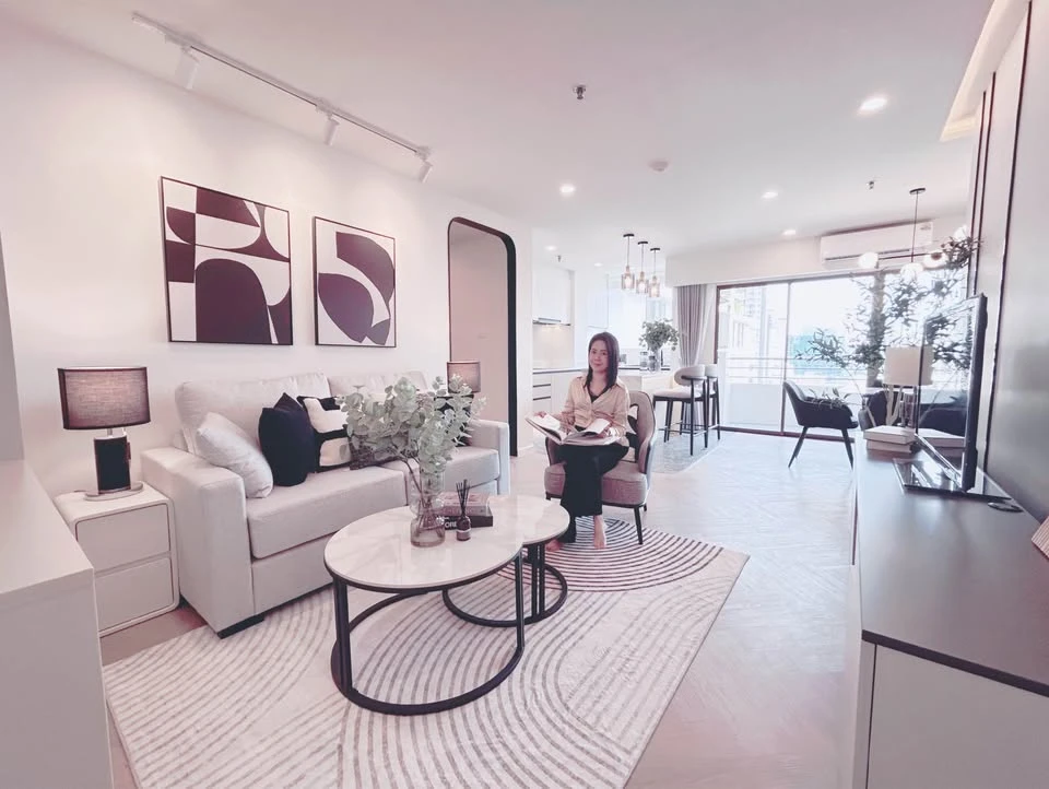 For sale: TOP VIEW TOWER Sukhumvit 59, 21st floor, good view, beautiful plan, perfect usable space, each room is not cramped, hurry up and grab it!