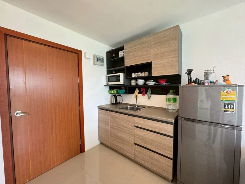 TrioGems Condo for sale (Jomtien), great location near Jomtien Beach! City view, fully furnished, don't miss out!