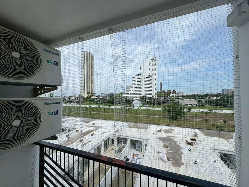 TrioGems Condo for sale (Jomtien), great location near Jomtien Beach! City view, fully furnished, don't miss out!