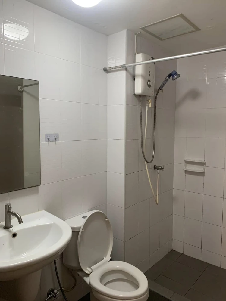 For sale: U Campus Rangsit-Muangake, 4th floor, swimming pool view, fully furnished, nice to live in, reserve now.