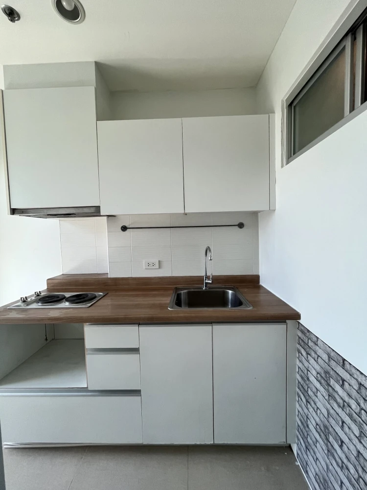 Selling U Delight @ Jatujak Station condo. Nice unit with complete amenities in a great location. Don't miss out!