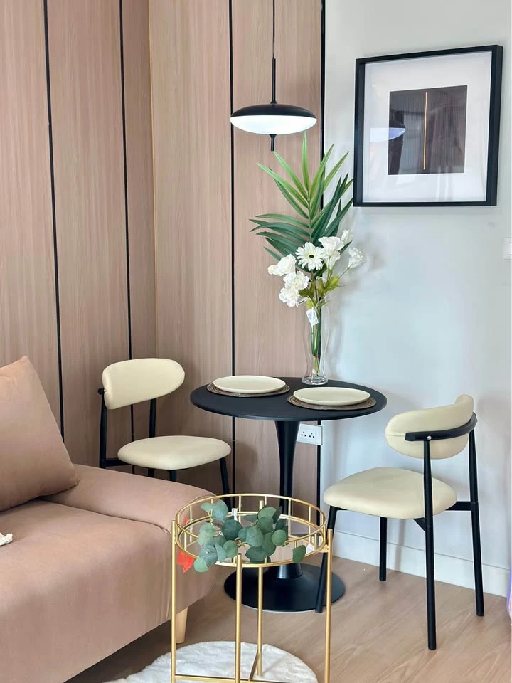 Selling U Delight @ Onnut Station condos. Nice rooms, fully furnished, high floor. Book now before it's too late!!!