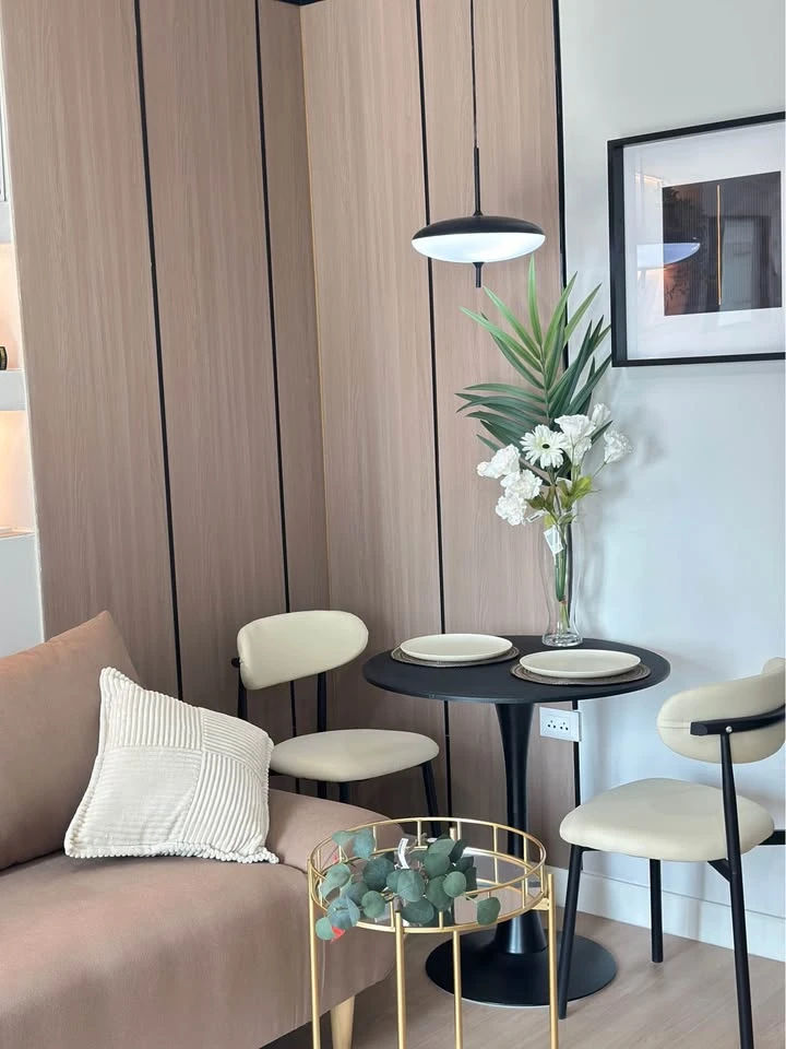 Selling U Delight @ Onnut Station condos. Nice rooms, fully furnished, high floor. Book now before it's too late!!!
