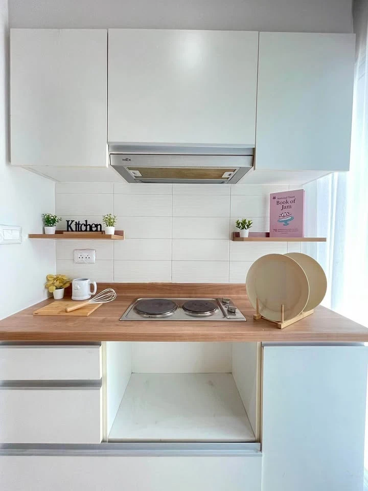 Selling U Delight @ Onnut Station condos. Nice rooms, fully furnished, high floor. Book now before it's too late!!!