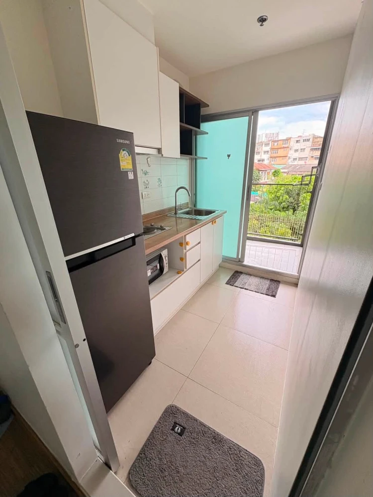 Selling U Delight Rattanathibet, corner unit offering privacy, spacious living area, great location. Book now!