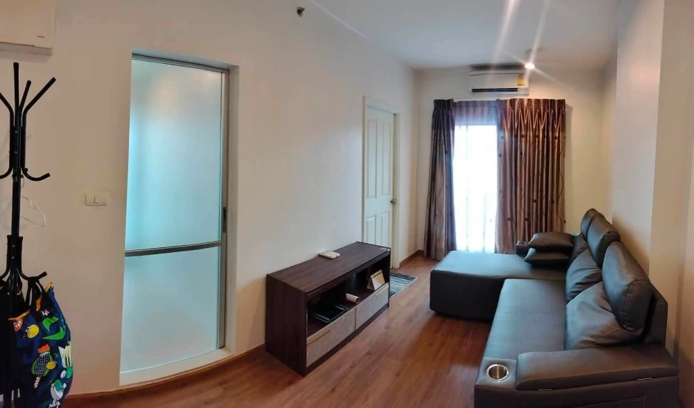 Selling U Delight Rattanathibet, corner unit offering privacy, spacious living area, great location. Book now!