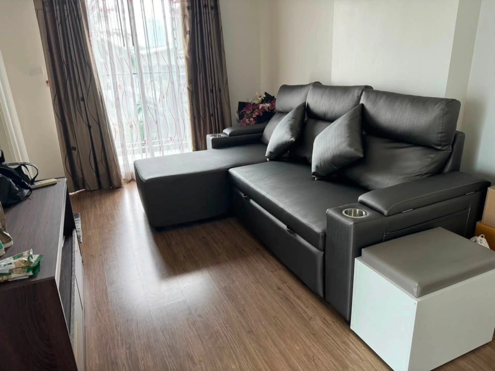 Selling U Delight Rattanathibet, corner unit offering privacy, spacious living area, great location. Book now!