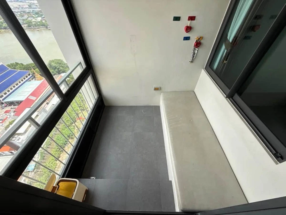 Selling U Delight Residence Riverfront Rama 3, 1 bedroom, 27th floor. High-quality built-in furniture. Book now!