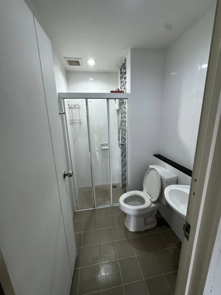 UNIO Charan 3 for sale, nice rooms, good location, comes with complete facilities. Don't miss out on this great deal.