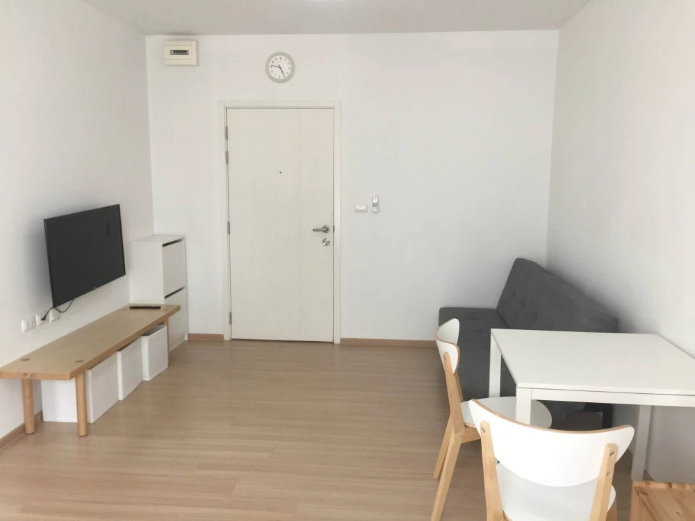 Selling 3 comfortable condo units at UNIO Charan, in a great location. Fully furnished and conveniently located. Book now!