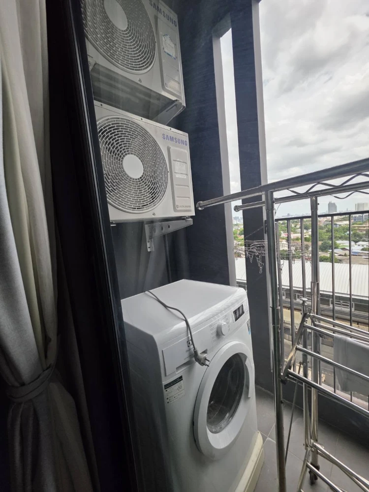 Selling Unio H Tiwanon 1-bedroom, 1-bathroom unit. Great location, convenient transportation. Don't just look, reserve it!