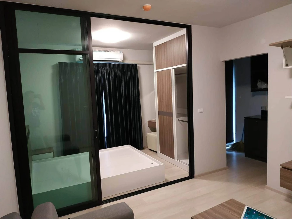 Selling UNIO Ramkhamhaeng - Serithai 1-bedroom, 1-bathroom unit in a prime location with complete amenities. Book now!