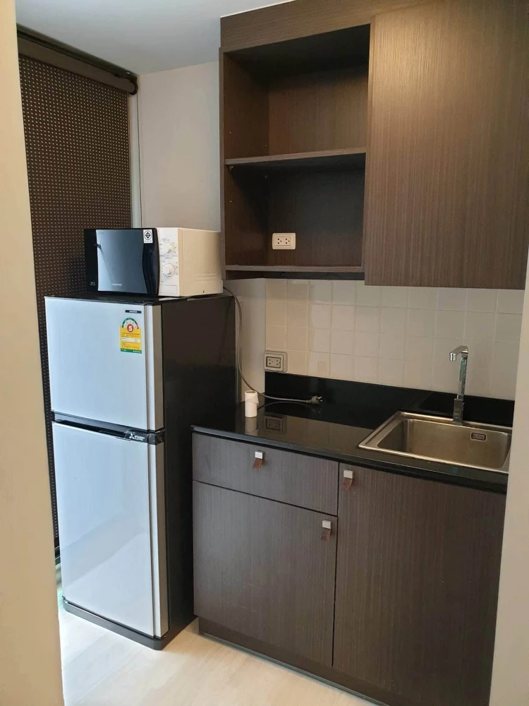 Selling UNIO Ramkhamhaeng - Serithai 1-bedroom, 1-bathroom unit in a prime location with complete amenities. Book now!