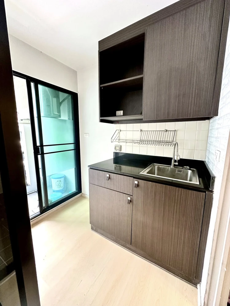 For sale: UNIO Ramkhamhaeng - Serithai, 6th floor, partitioned room, fully furnished. Interested in owning one? Reserve now!