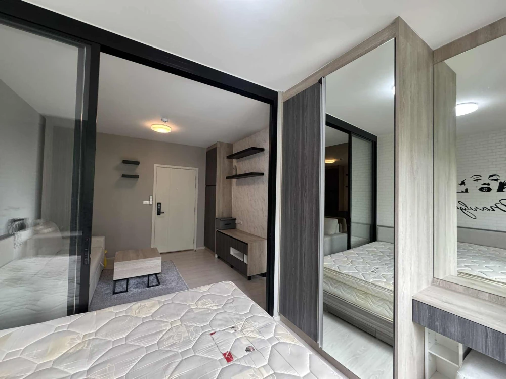 Selling Unio Sukhumvit 72, 4th floor, pool view, fully furnished, ready to move in. Book now!