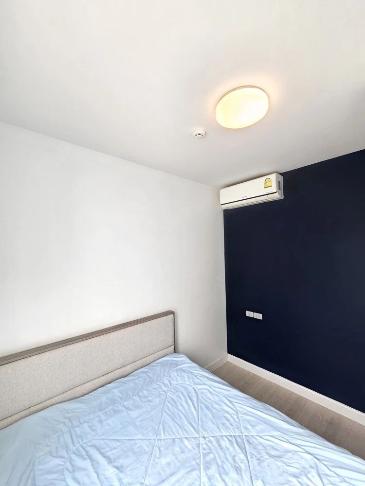 Selling Unio Sukhumvit 72. Spacious rooms with ample usable space. Excellent location and complete amenities. Book now!