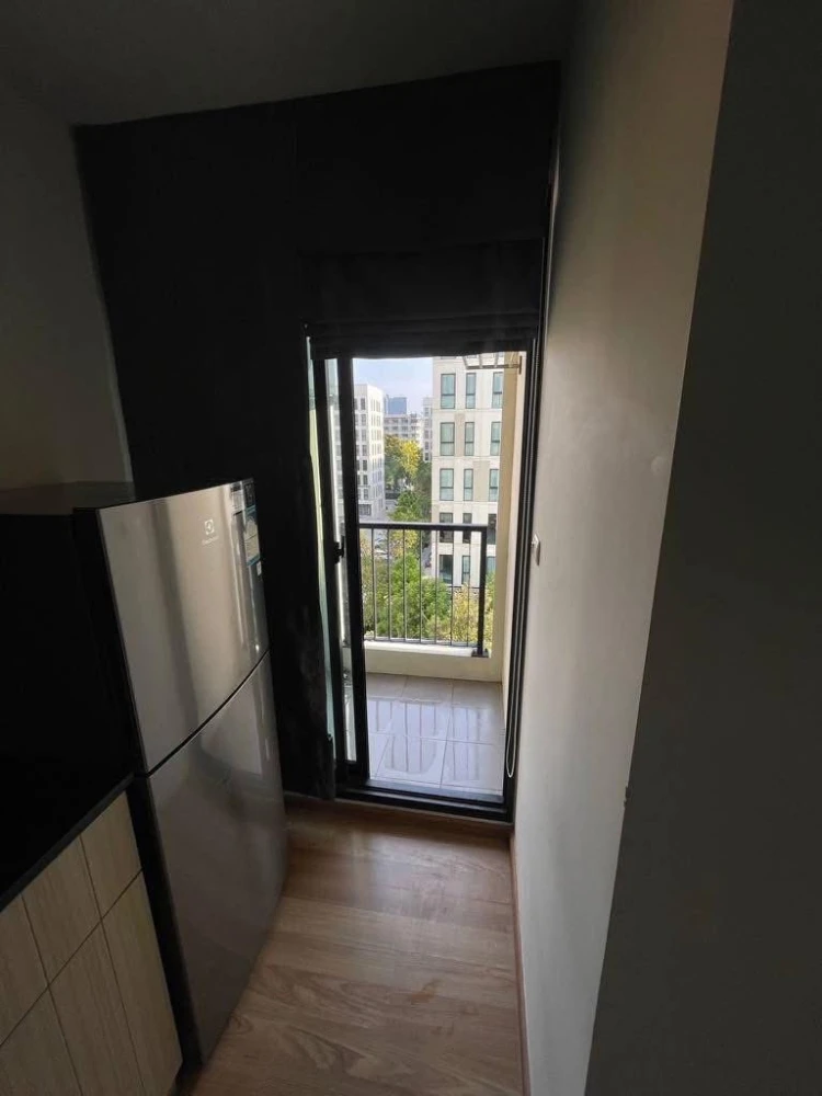 For sale: Unio Sukhumvit 72, a lovely room on the 6th floor, fully furnished and equipped with appliances. Just bring your bags and move in!