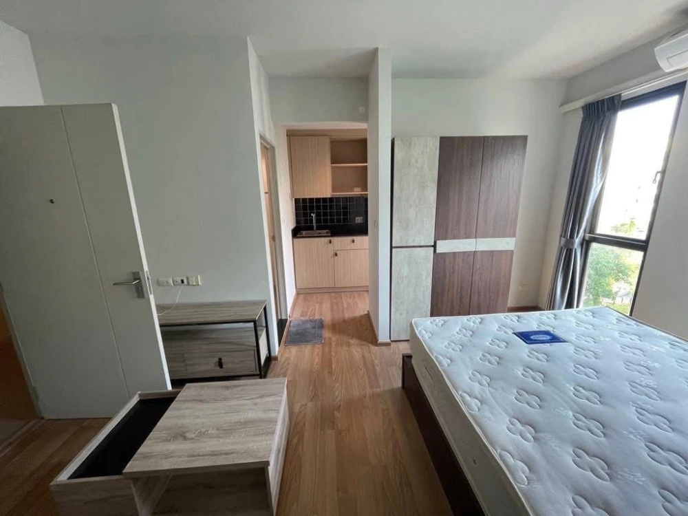 For sale: Unio Sukhumvit 72, a lovely room on the 6th floor, fully furnished and equipped with appliances. Just bring your bags and move in!