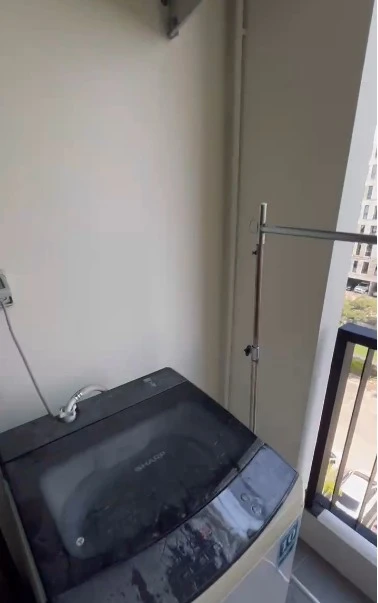 For sale: Unio Sukhumvit 72, Studio room type, 6th floor, fully furnished, reserve now.