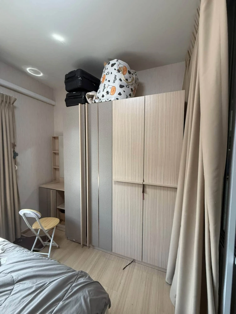 For Sale: Unio Charan 3 – Corner unit with no unit directly opposite; located near the fire escape. Act fast before you miss out!