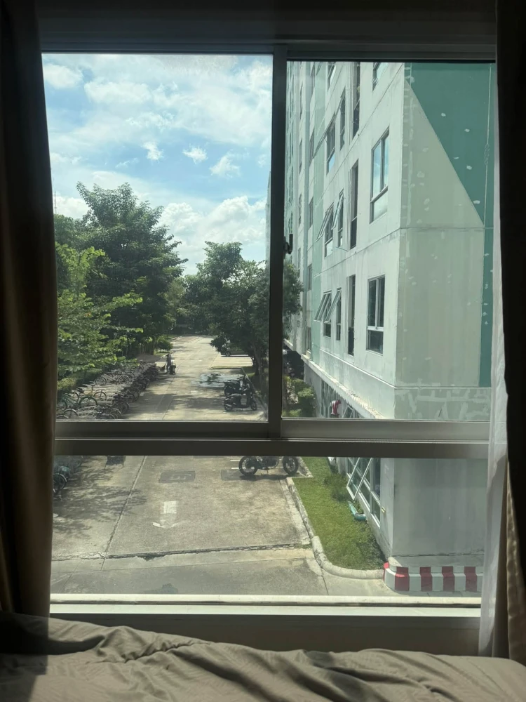 For Sale: Unio Charan 3 – Corner unit with no unit directly opposite; located near the fire escape. Act fast before you miss out!