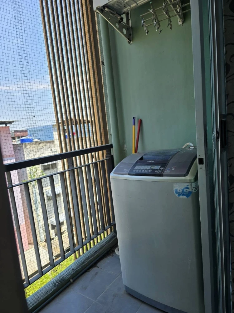 Selling V Condo Ladkrabang, 5th floor unit. Fully furnished with all amenities. Don't miss out!