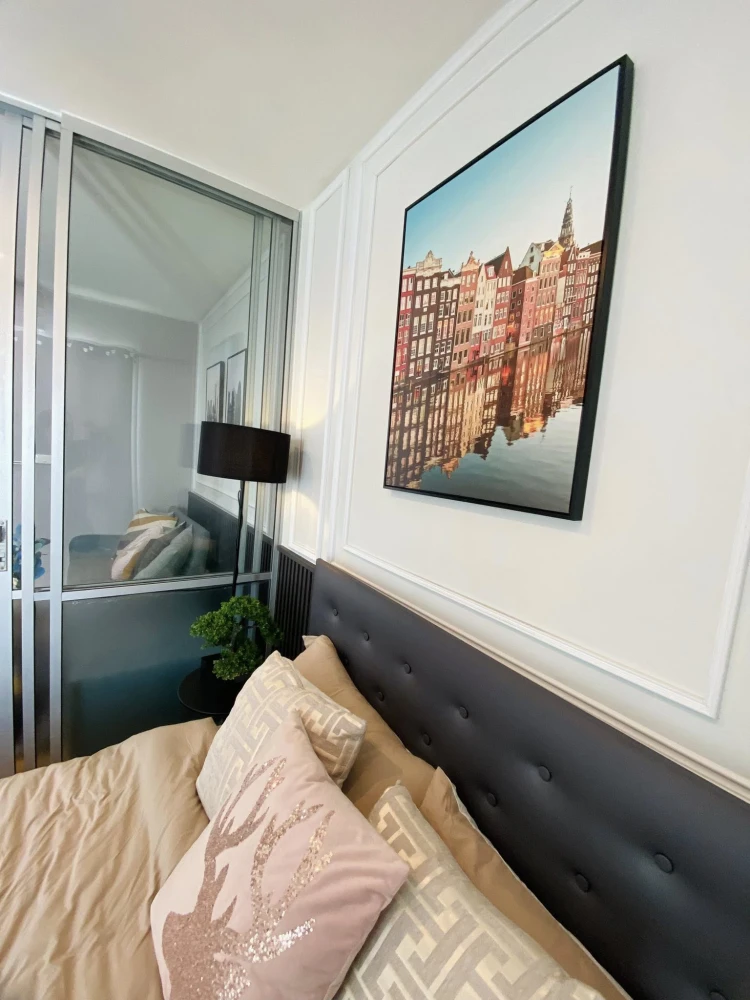 For sale: V Condo Ladkrabang, corner room with privacy, stylishly decorated, fully furnished, just bring your bags and move in.