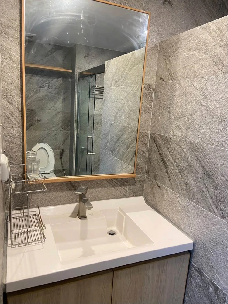 For sale: V Condo Salaya, Building 7, 4th floor, facing the golf course. Comes with fantastic furniture—don’t miss out!