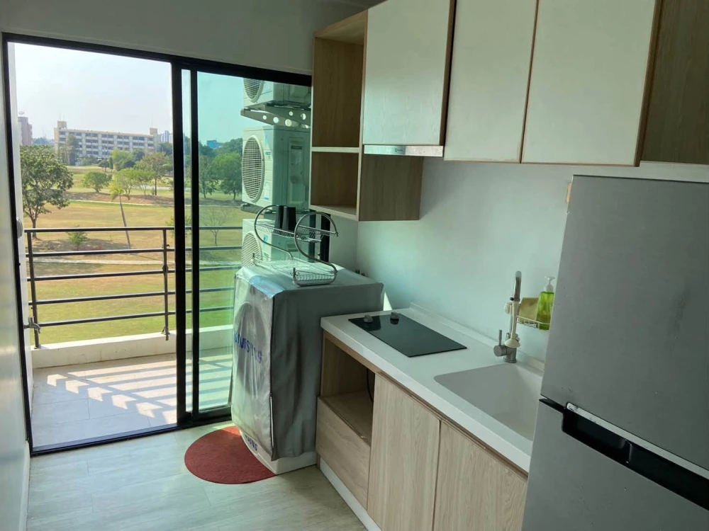 For sale: V Condo Salaya, Building 7, 4th floor, facing the golf course. Comes with fantastic furniture—don’t miss out!
