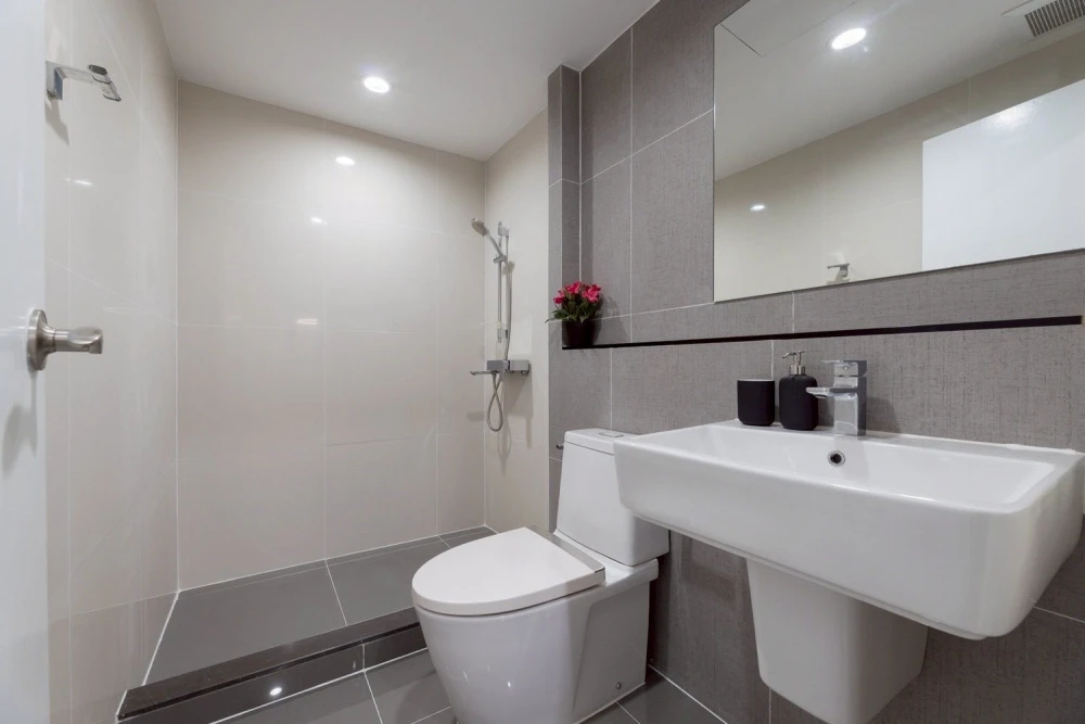 Very Condo Sukhumvit 72 for sale, beautifully decorated room, fully equipped with all amenities. Good like this, reserve now.