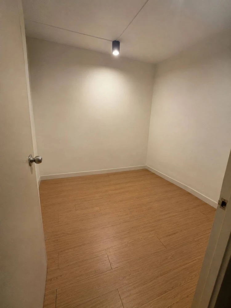 Victoria Lakeview Condominium for sale, 14th floor, beautiful view, 2 bedrooms, 1 bathroom. Don't miss out!