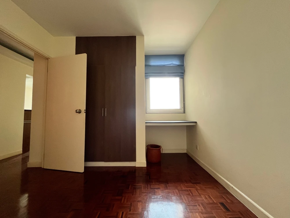 Victoria Lakeview Condominium for sale, 29th floor. River view, great view, ready to move in. Buy now!
