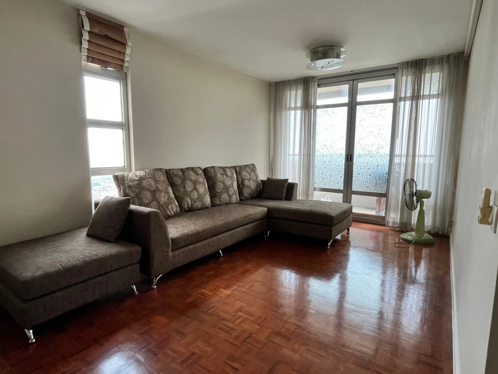 Victoria Lakeview Condominium for sale, 29th floor. River view, great view, ready to move in. Buy now!