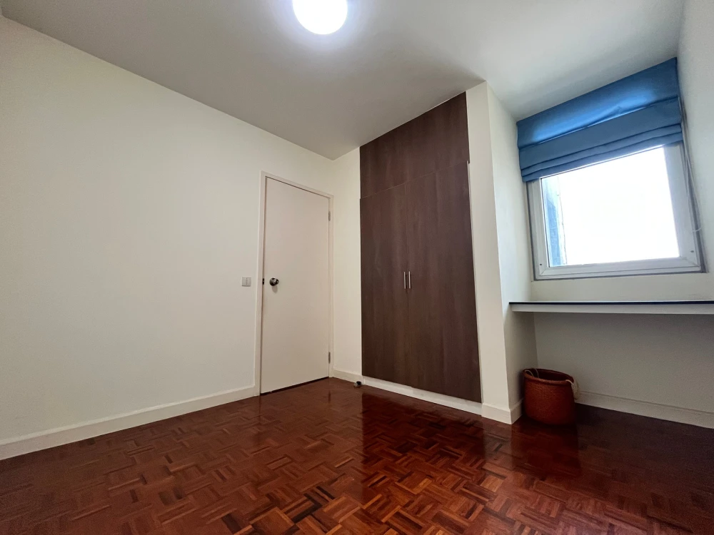 Victoria Lakeview Condominium for sale, 29th floor. River view, great view, ready to move in. Buy now!