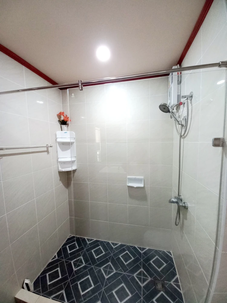 For sale View Talay Jomtien Condominium 1-8, spacious rooms, lots of usable space, good location, beautiful sea view, don't miss it.