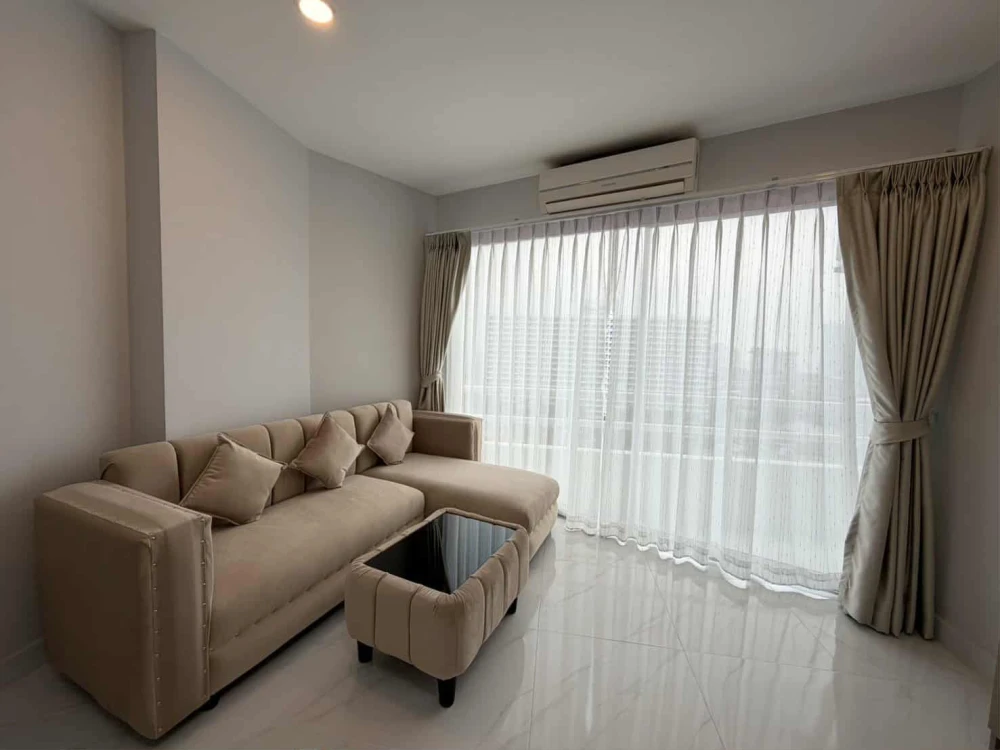 For sale View Talay Jomtien Condominium 1-8, high floor, ready to move in, fully furnished, reserve now.
