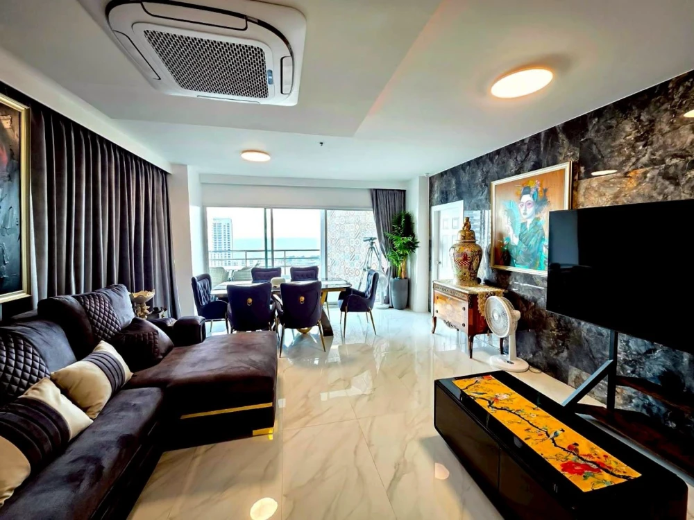 Selling View Talay condo. Very spacious room with stunning built-in furnishings throughout. You'll regret missing out!