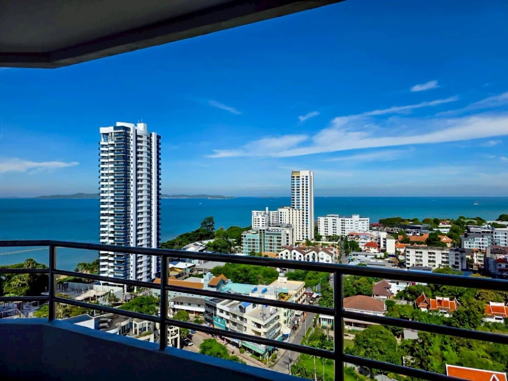 Selling View Talay condo. Very spacious room with stunning built-in furnishings throughout. You'll regret missing out!