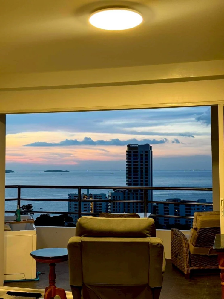 Selling View Talay condo. Very spacious room with stunning built-in furnishings throughout. You'll regret missing out!