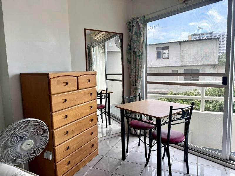 Selling View Talay studio apartment, 4th floor, city view, fully furnished. Don't miss out!