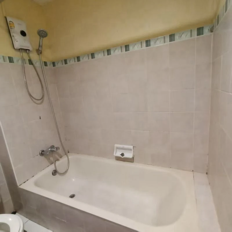 Selling View Talay studio apartment, 4th floor, city view, fully furnished. Don't miss out!