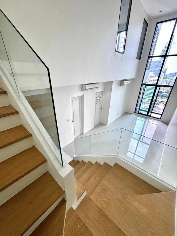 Villa Asoke for sale, empty duplex, 2 bedrooms, good project, nice to live in, hurry and reserve now, urgent!
