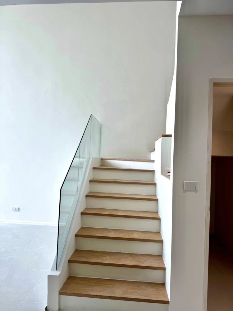 Villa Asoke for sale, empty duplex, 2 bedrooms, good project, nice to live in, hurry and reserve now, urgent!