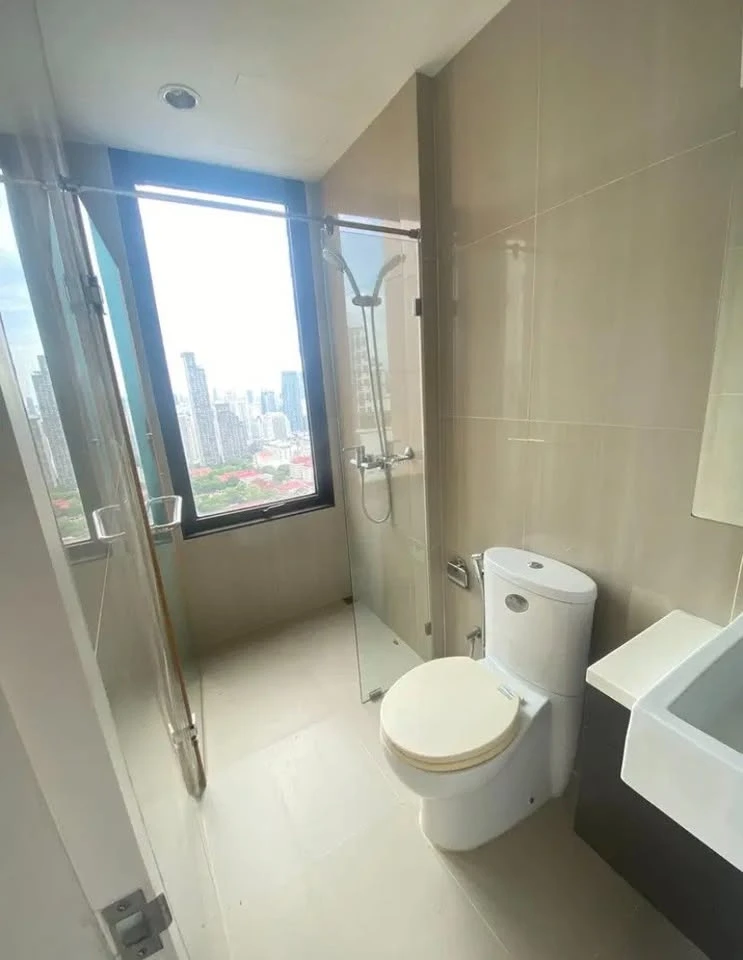 ขาย Villa Asoke ห้องเปล่า พื้นที่ใช้สอยกว้าง ชั้น 41 สูงสุดๆ วิวเมืองสวยจึ้งไปเลย จองแล้วจะไม่ผิดหวัง