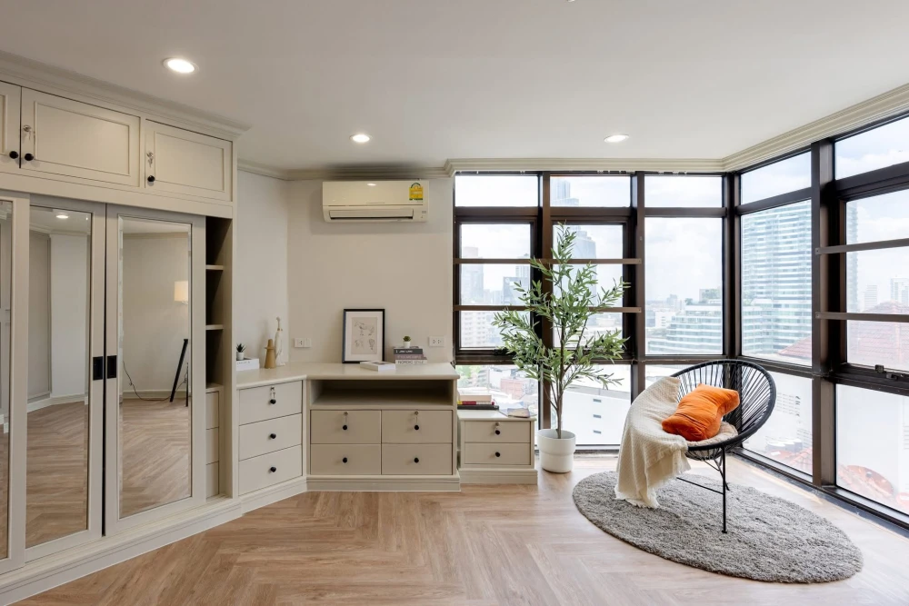 For sale: Waterford Park Sukhumvit 53, a private oasis in the heart of Thonglor. Extra large 212 sq m. — a rare find in the Thonglor area!