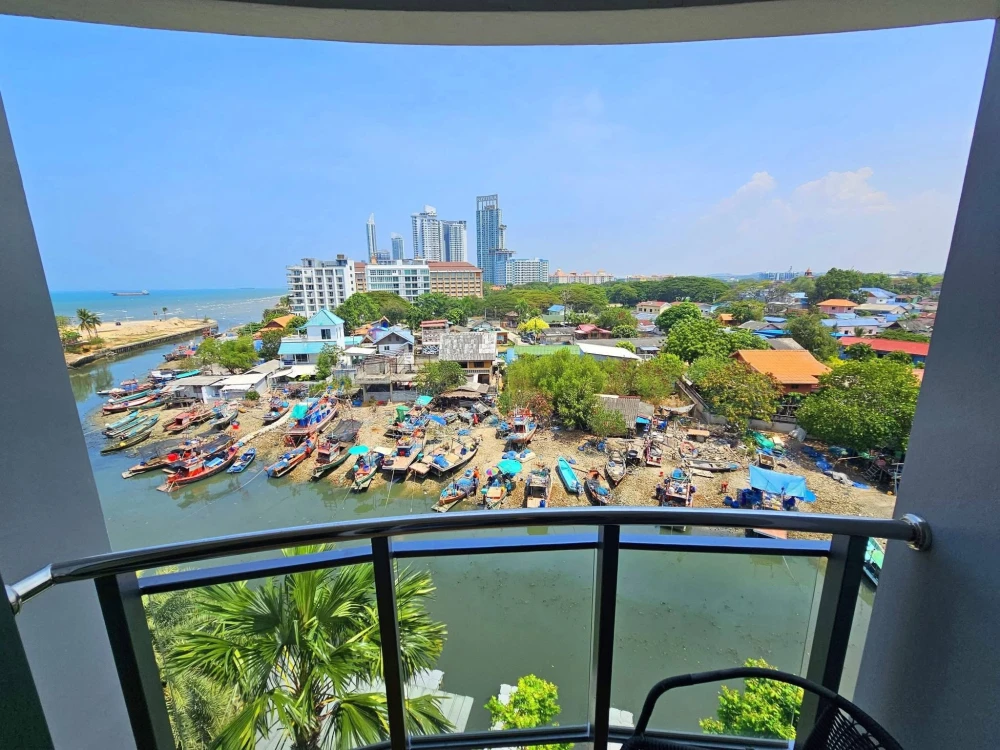 ขาย Whale Marina Condo ห้องพร้อมเฟอร์น่าอยู่ มาแต่ตัวเข้าอยู่ได้เลย!!!