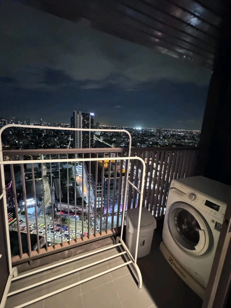 Selling Whizdom Avenue Ratchada-Ladprao, 25th floor, fully furnished unit. Ready to move in! Book now!